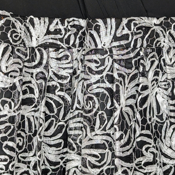 Roz & Ali Black and White Sequin Plus Size Dress - Picture 7 of 7